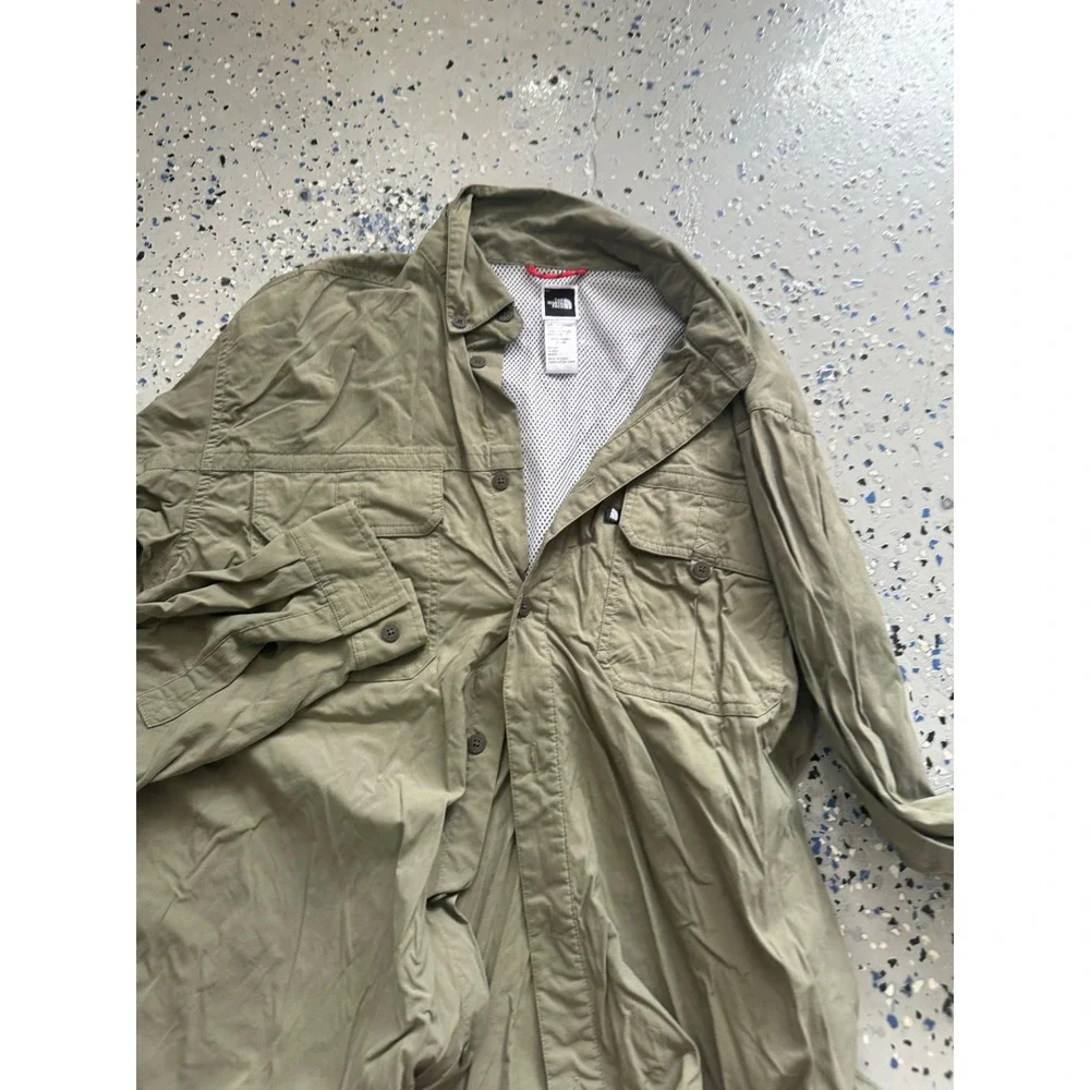 The North Face Mens Button Up Shirt Long Sleeve‎ Nylon Olive Green